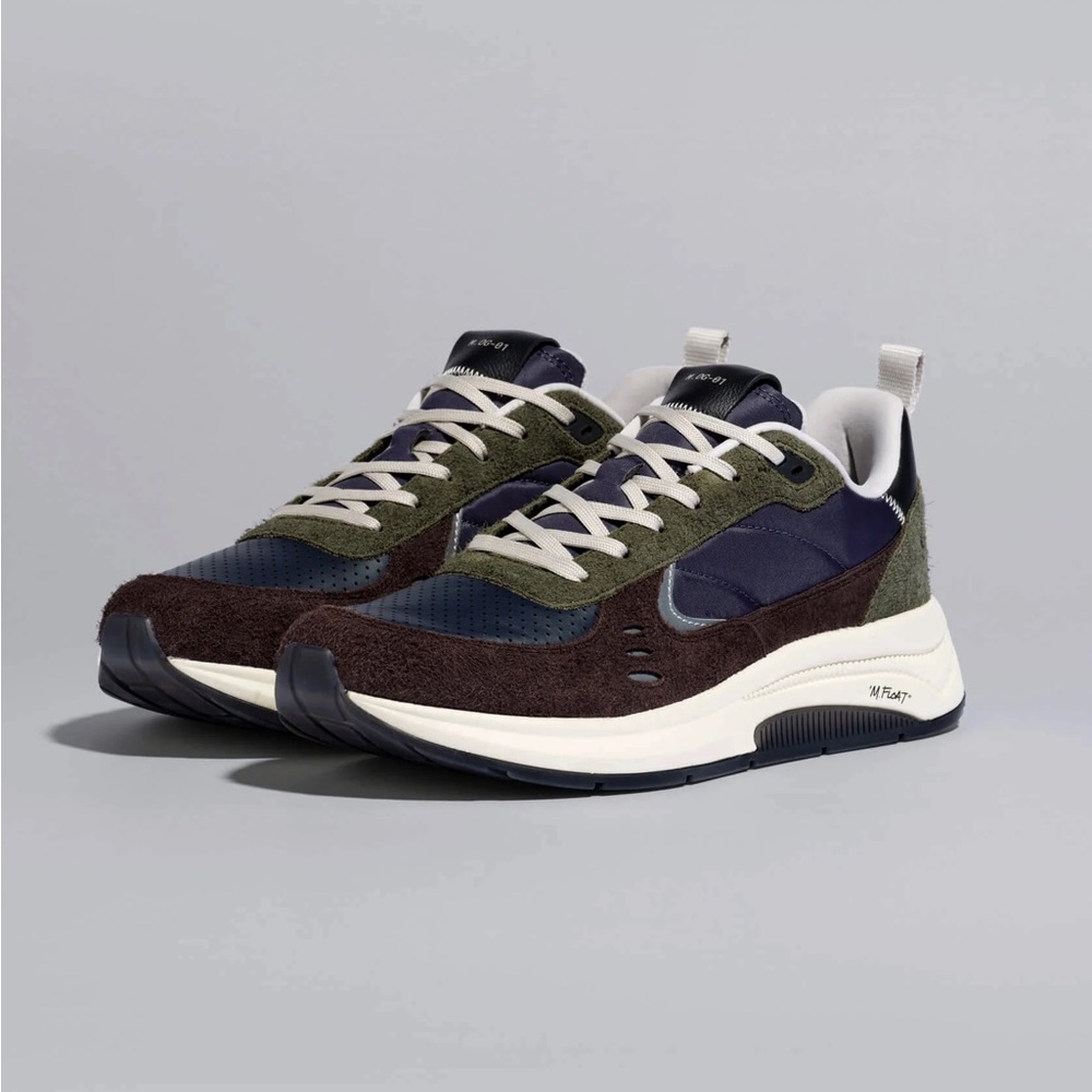 Municipal Women's Athletic Shoes - Multicolor suede - barely worn